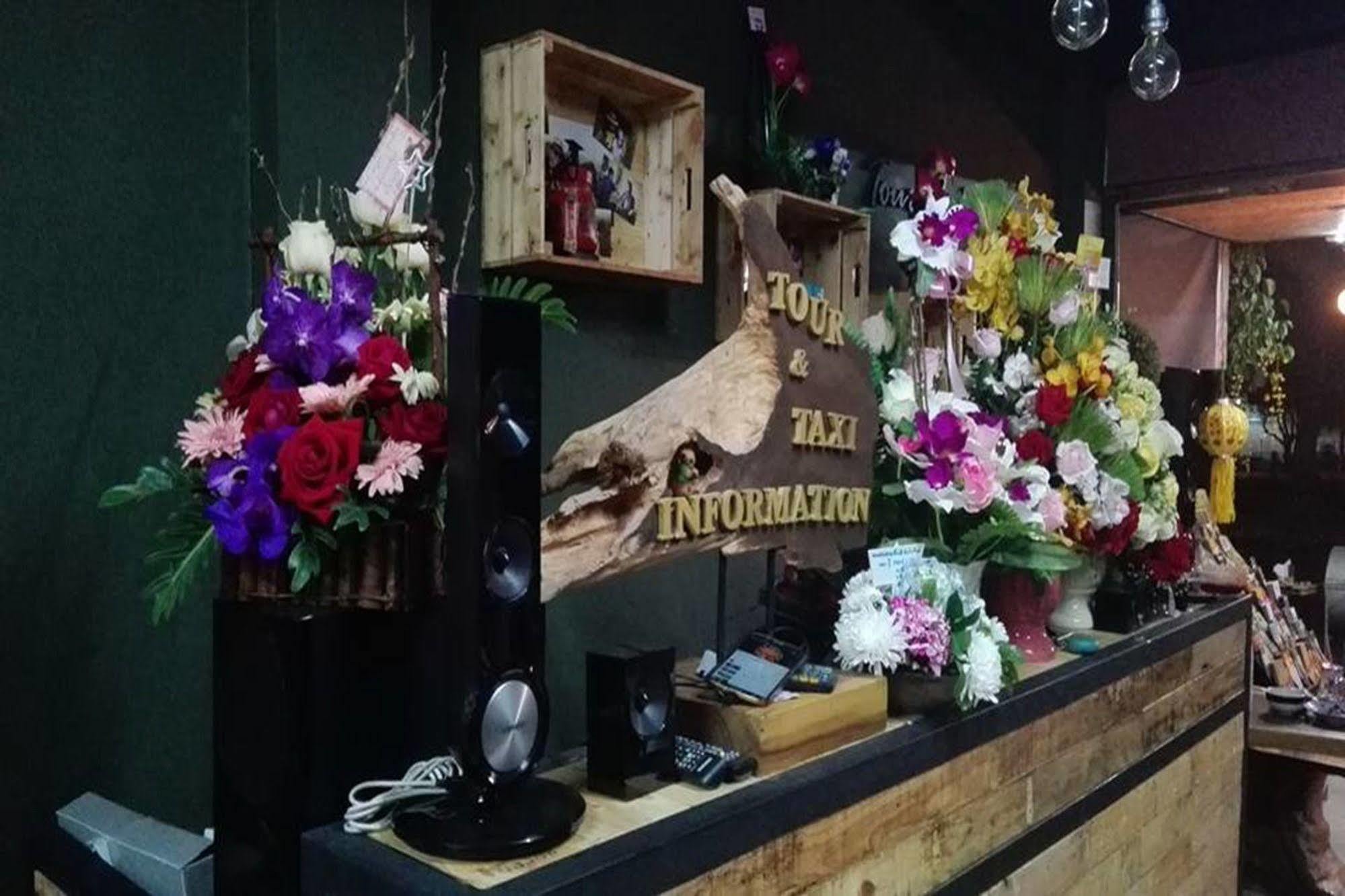 Cham Cha Hostel Chiang Mai Luaran gambar