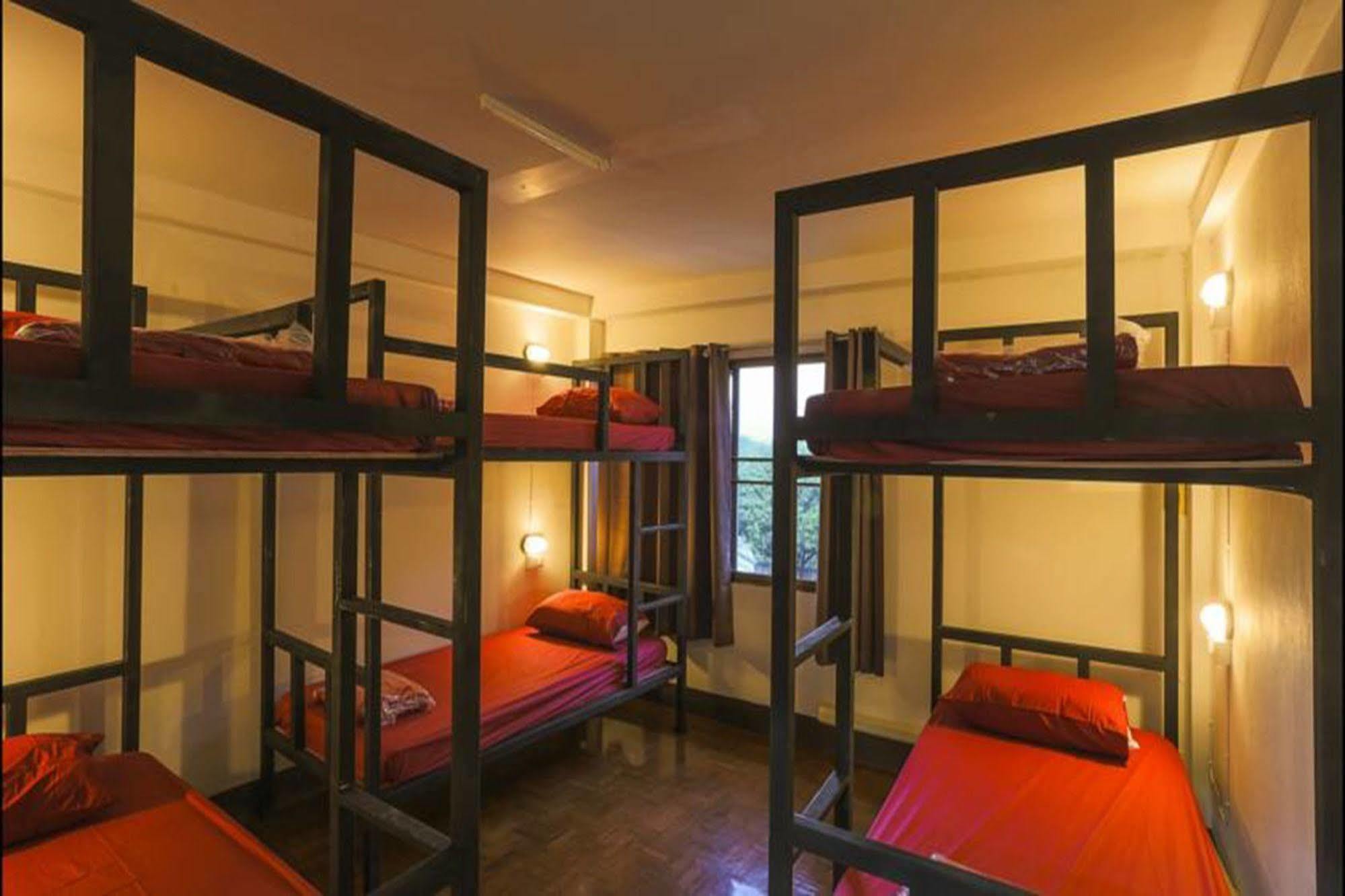 Cham Cha Hostel Chiang Mai Luaran gambar